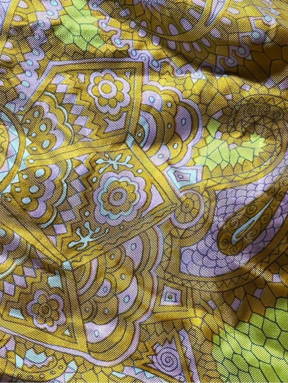 Vera Vintage Silk Paisley Square Scarf